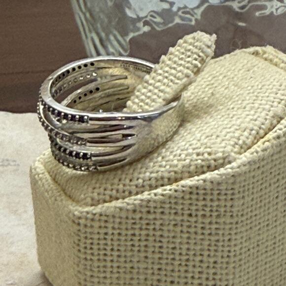 Black & White CZ Rhodium Over Sterling Silver Crossover Band Ring Size 8 - Picture 5 of 6